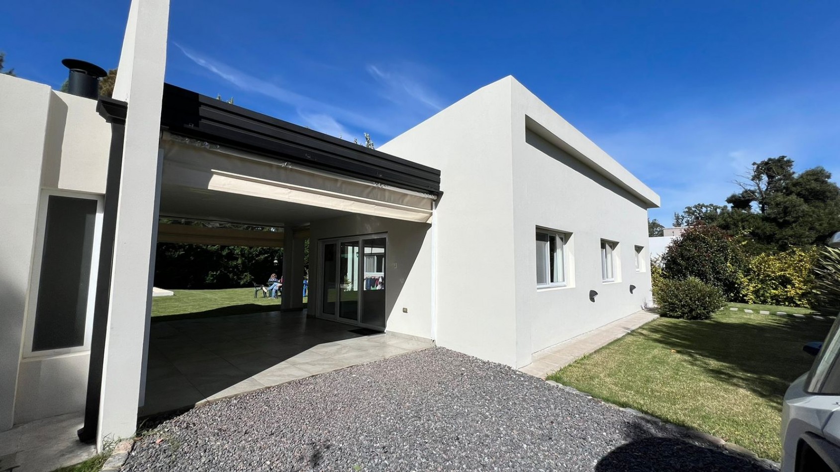 Hermosa Casa B° Lawt Tenis en Veronica 