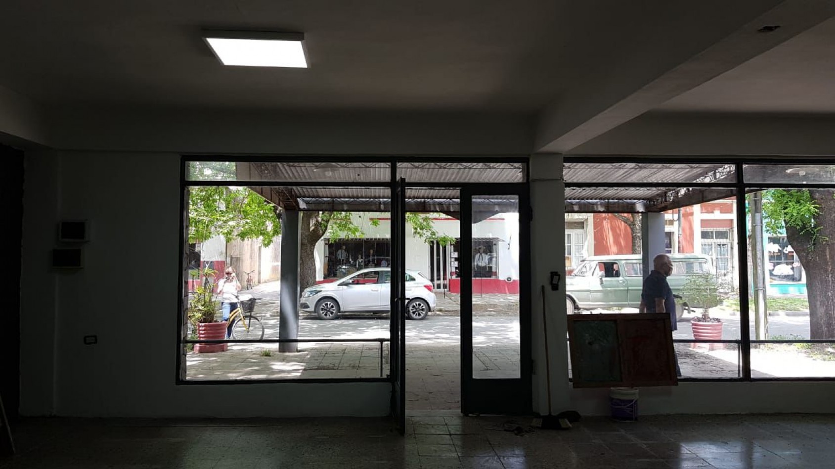VENTA Local Comercial En Veronica K-1176