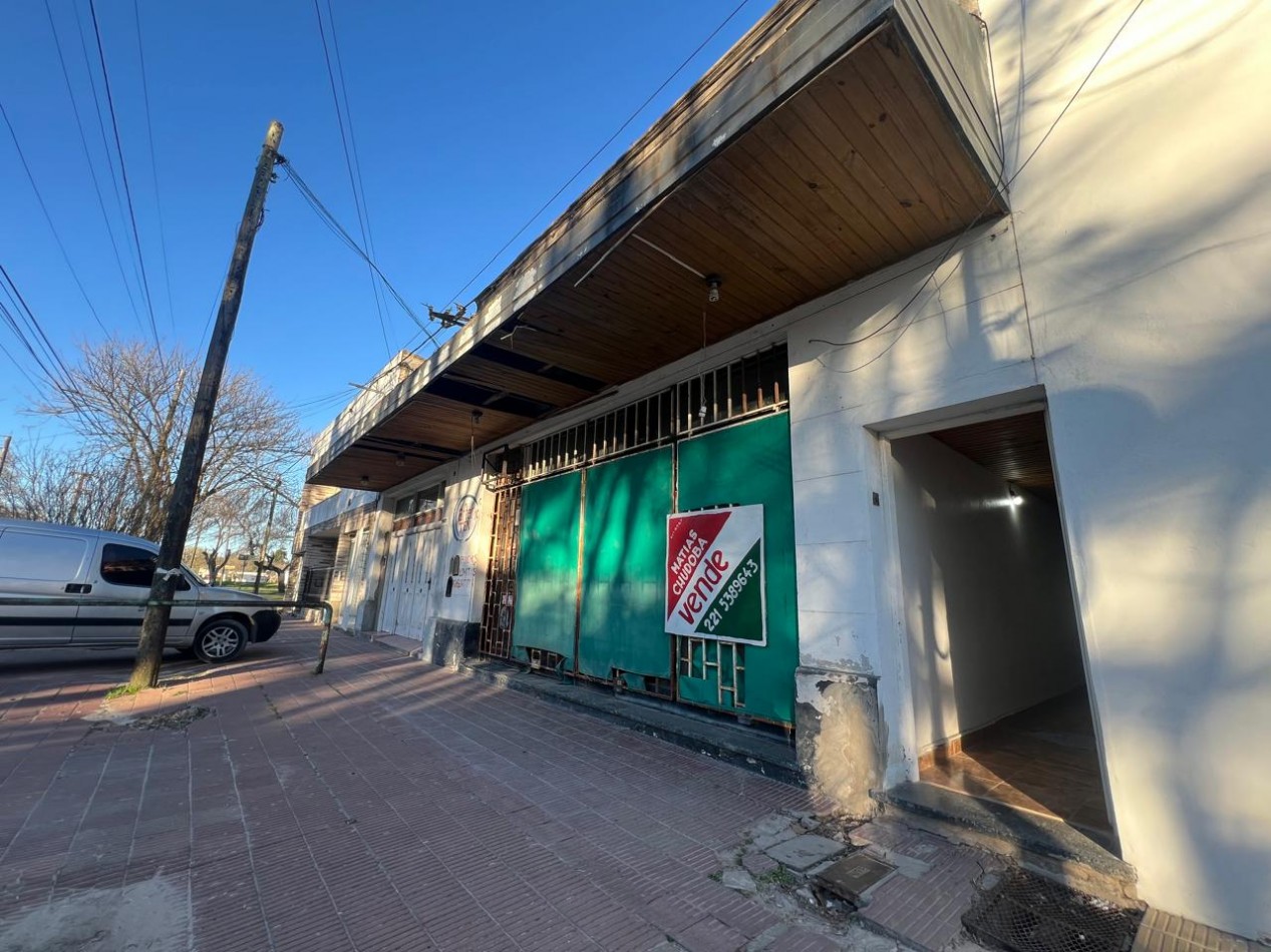 VENTA CASA  CON LOCAL VERONICA - PUNTA INDIO K-1212