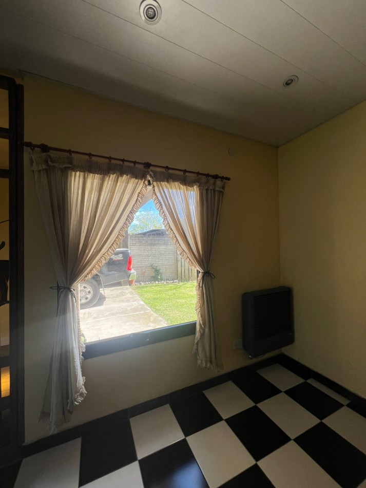 VENTA CASA 2 DORM APTA BANCO - VERONICA K-1213