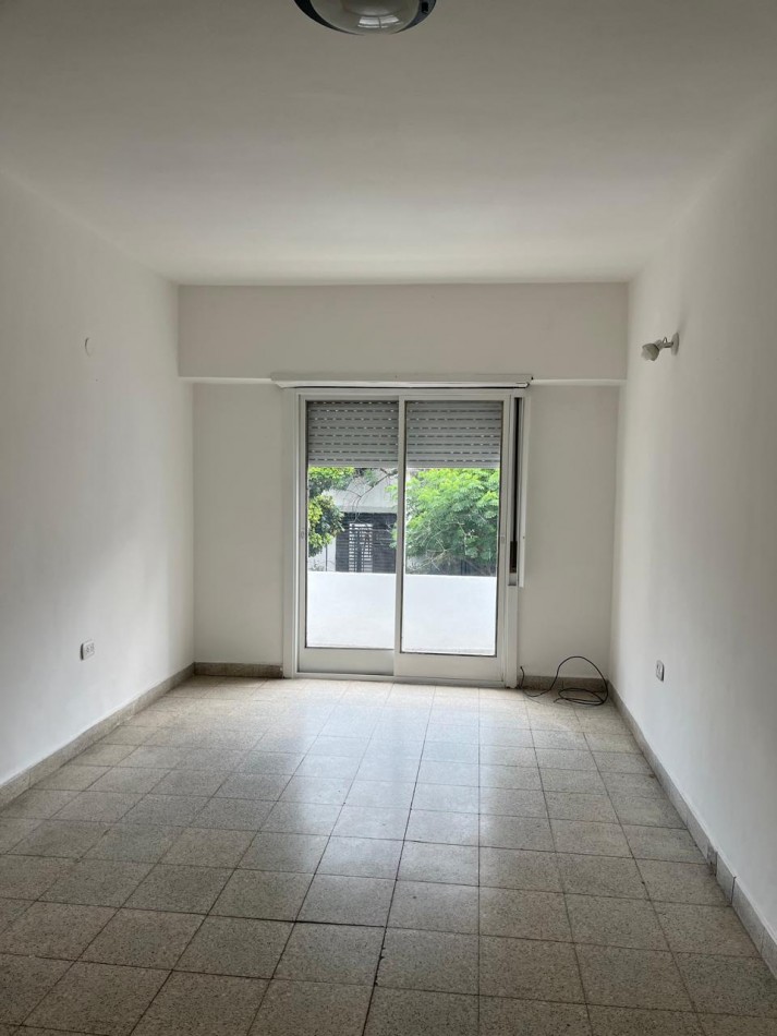 VENTA - MONOAMBIENTE -  ZONA FACULTAD LA PLATA