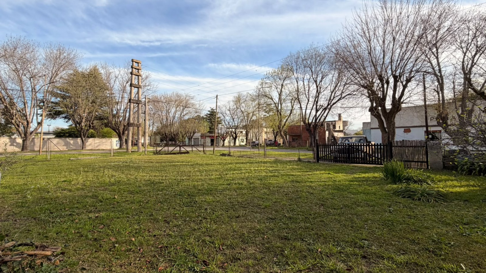 VENTA LOTE ESQUINA VERONICA T-827