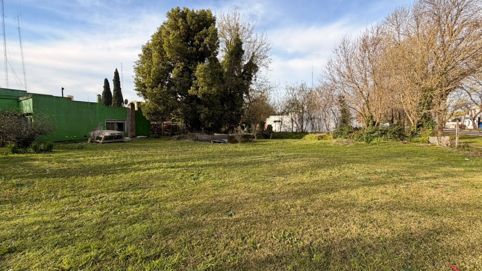 VENTA LOTE ESQUINA VERONICA T-827