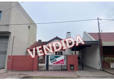 VENDE CASA VERONICA CENTRO K-1207